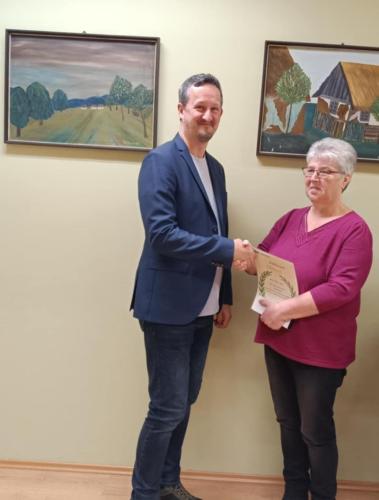 c5fd91f7-3c67-40b6-91ed-6ed6ee7cb4e6